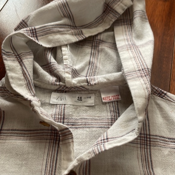 Zara button down shirt! - Picture 2 of 3